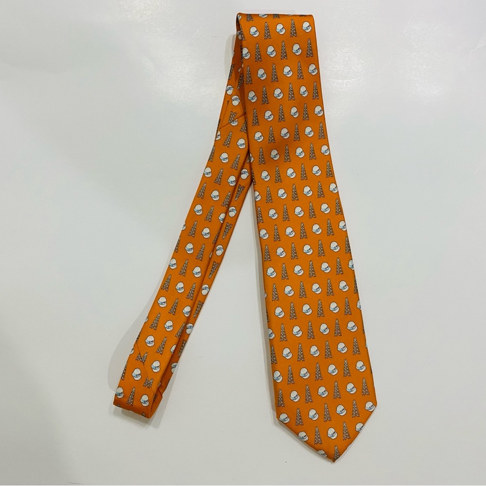 Vineyard Vines custom collection Chesapeake Energy orange tie NWOT - Picture 6 of 7